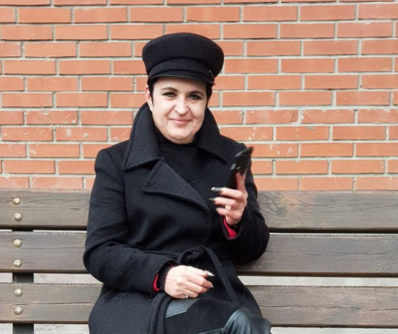 Самая крутая ведьма из «Битвы экстрасенсов» (ей 51) вышла замуж!