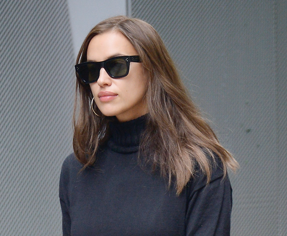 Какая красивая! Новый выход Ирины Шейк с дочкой