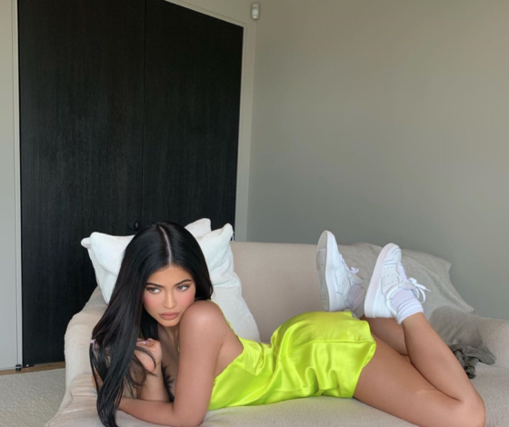 Это провал: почему новое (и очень горячее) фото Кайли Дженнер не понравилось подписчикам?