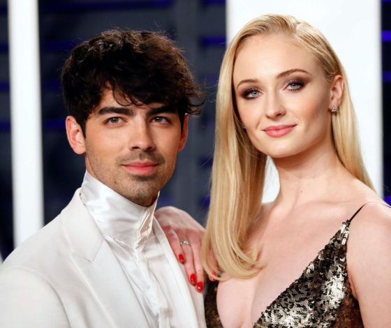 Кто из звезд «Игры престолов» стал подружкой невесты Софи Тернер на свадьбе с Джо Джонасом?