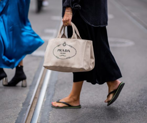 Как носить вьетнамки в городе и делать это стильно?