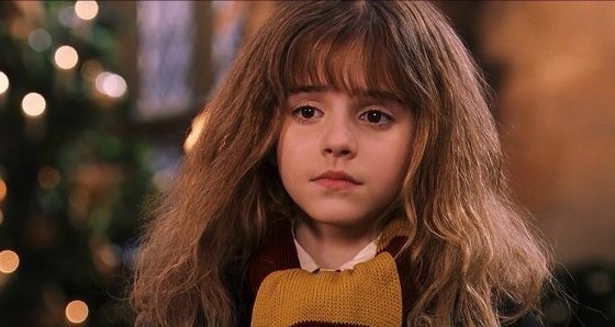 Как две капли воды! Эта девочка — двойник Гермионы Грейнджер