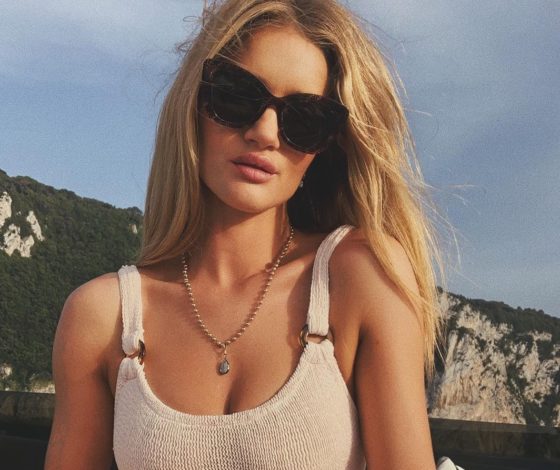 Тебе нужен такой же! Сколько стоит купальник Роузи Хантингтон-Уайтли?