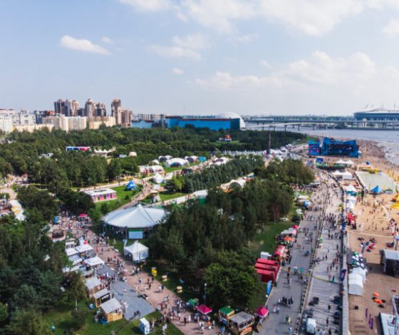 Николай Дроздов, Михаил Лабковский, Сергей Бурунов и другие звезды выступят с лекциями на VK Fest