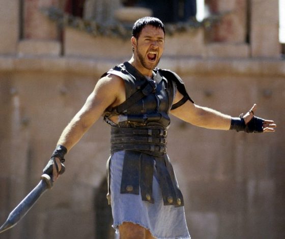 Рассел Кроу раскритиковал сценарий «Гладиатора». Вот в чем причина