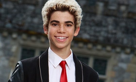 До слез. Мама звезды Disney Камерона Бойса впервые прокомментировала его смерть