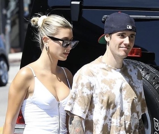 Джастин и Хейли сходили на ланч в Лос-Анджелесе: модель в очень откровенном наряде!