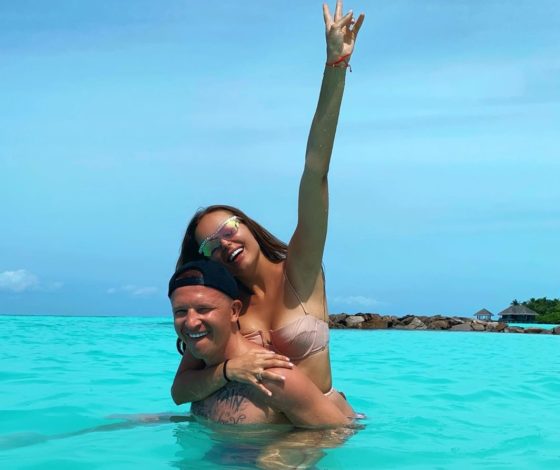 Лето в разгаре: где отдыхают наши звезды?