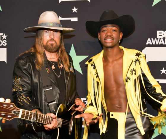 20-летний рэпер Lil Nas X сегодня побил рекорд Джастина Бибера и… вошел в историю!