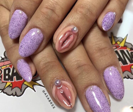 Трешачок от Марины: противозачаточные серьги, маникюр с вульвой и стрелки-пенисы