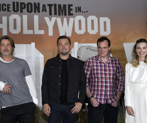 Премьера уже совсем скоро! Брэд Питт, Марго Робби и Лео ДиКаприо на фотоколле «Однажды в Голливуде»