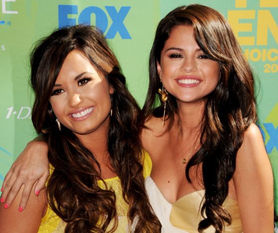 Топ звезд, которые прославились благодаря каналу Disney