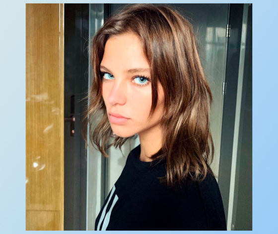 С кем Алеся Кафельникова проводит время в Париже? Спойлер: это ОЧЕНЬ круто!