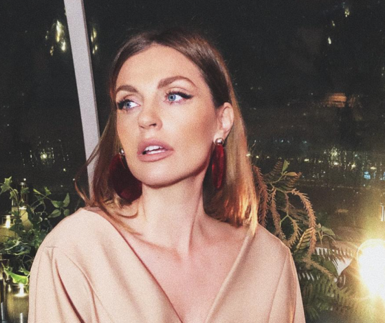 Какая талия! Саша Савельева показала фигуру через 3 месяца после родов