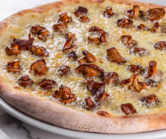 Ресторан La Bella Societa: твоя любимая пицца