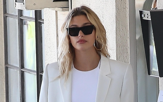 Для тех, кто мечтает о челке: новый и очень крутой образ Хейли Бибер