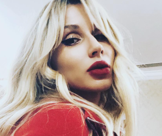 Вот это гибкость! Светлана Лобода сидит на шпагате! Собрали звезд, которые тоже так умеют