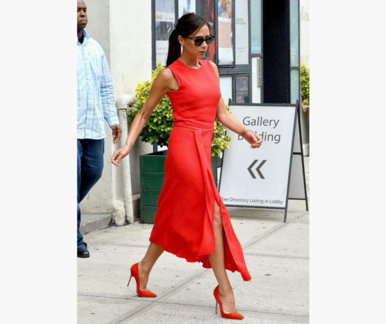 Красные туфли снова в моде! Где купить?