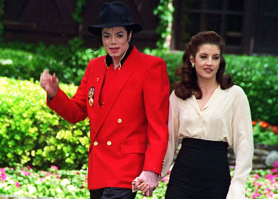 Дочь Элвиса Пресли впервые расскажет об отношениях с Майклом Джексоном. И заработает на этом 4 миллиона долларов