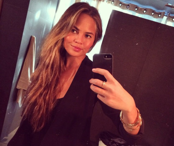 Тема сисек раскрыта! Это самое смешное видео с Крисси Тейген