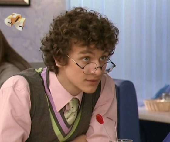 Ты будешь в шоке: как сейчас выглядит Веник из «Папиных дочек»?