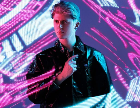 Нас ждет что-то очень красивое: Покрас Лампас готовит коллекцию косметики