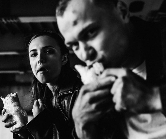 Актеры Юрий Борисов и Стася Милославская: об очень смешном знакомстве, карьере и постельных сценах