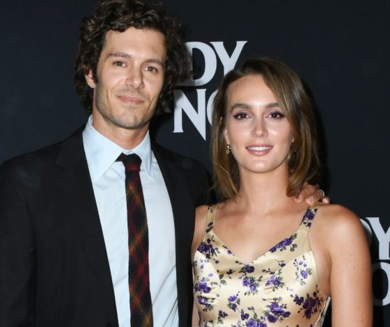 Давно их не видели: Лейтон Мистер в очень красивом платье на премьере мужа!