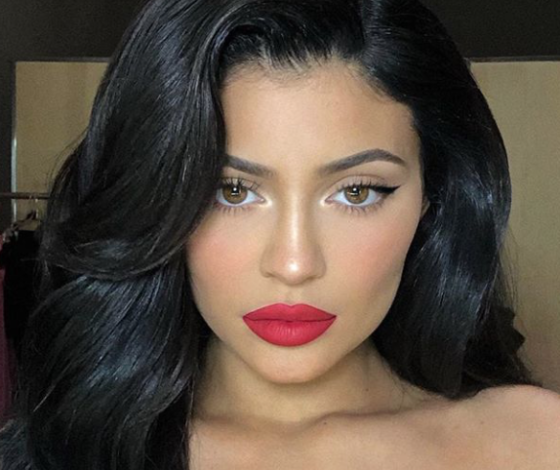 Цифра дня: сколько стоит яхта, которую Кайли арендовала для вечеринки в честь дня рождения?