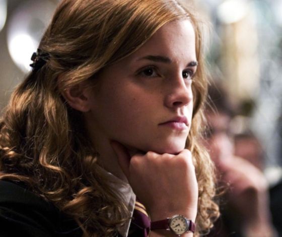 А у нашей Гермионы новый бойфренд! Эмма Уотсон на свидании с незнакомцем