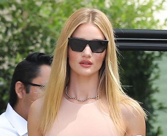 Роскошная! Новый выход Роузи Хантингтон-Уайтли