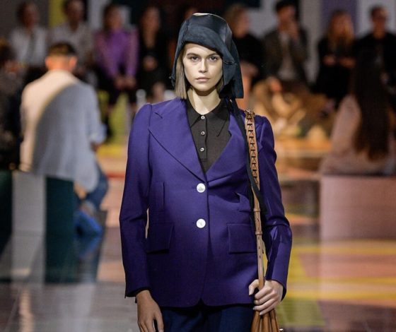 Кайя Гербер и Джиджи Хадид на показе Prada в Милане!