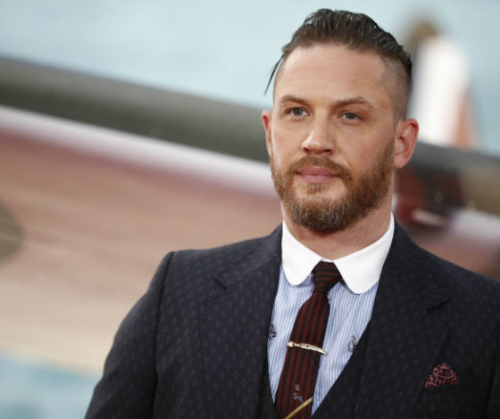 Том Харди прочитал детям сказку на ночь. Но их мамам зашло больше!