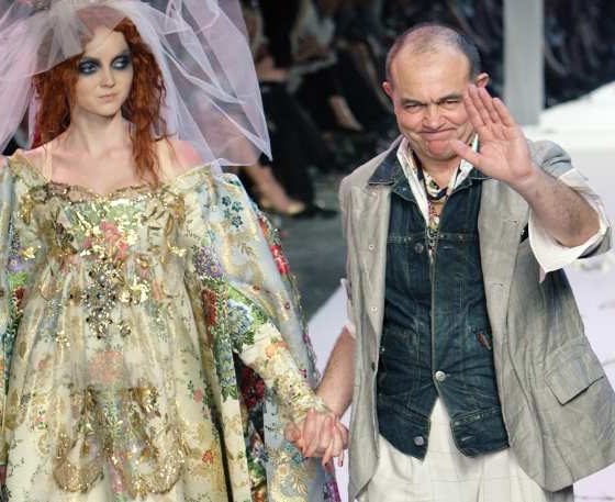 Вот это камбэк! Кристиан Лакруа на Неделе моды в Париже