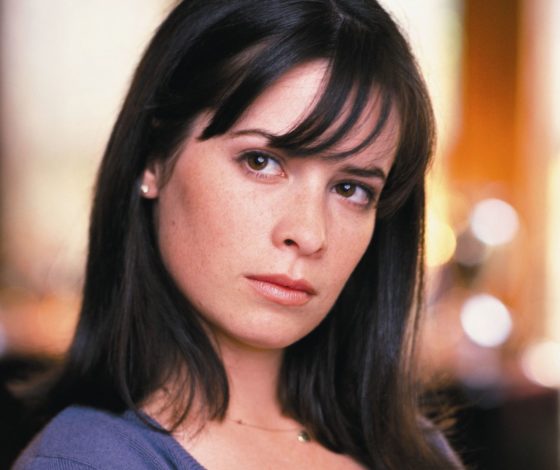 Звезда «Зачарованных» Холли Мэри Комбс тайно вышла замуж