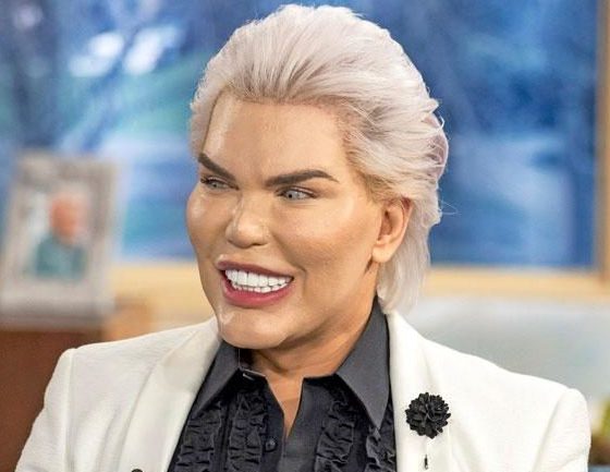 Немного трешачка: как до популярности выглядел «живой Кен» Родриго Алвес?