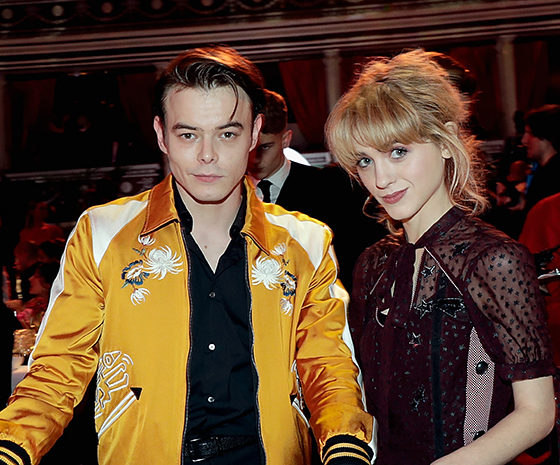 Какая пара! Звезды «Очень странных дел» на свидании