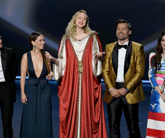 Как же мы скучали! Актеры «Игры престолов» на премии «Эмми»