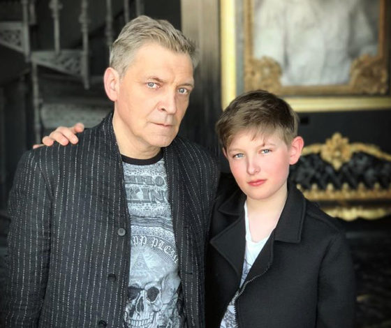 Как выглядит и чем занимается сын Александра Невзорова?