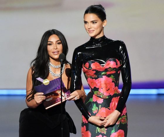 Сколько стоит: латексное боди Кендалл Дженнер