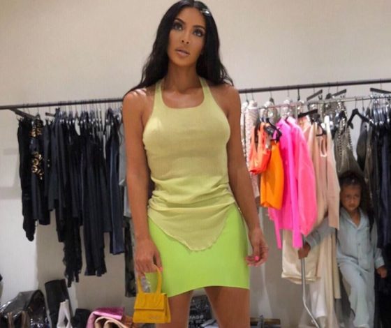 Ким Vs. Норт: кому неон идет больше?