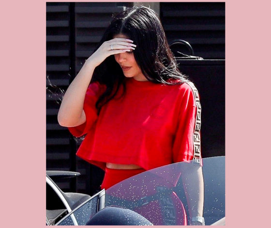 Сколько стоит: спортивный костюм Кайли Дженнер