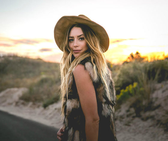 Шок: певица Кайли Рей Харрис написала о смерти в Instagram и погибла в автокатастрофе