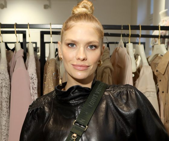 Официально: Лена Перминова в четвертый раз стала мамой