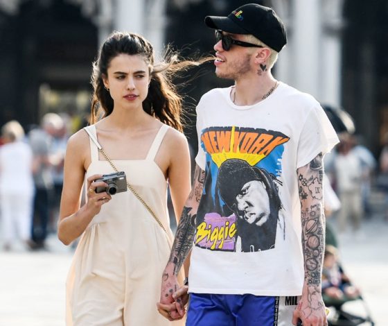 Она очень красивая! Лучшие выходы новой девушки Пита Дэвидсона