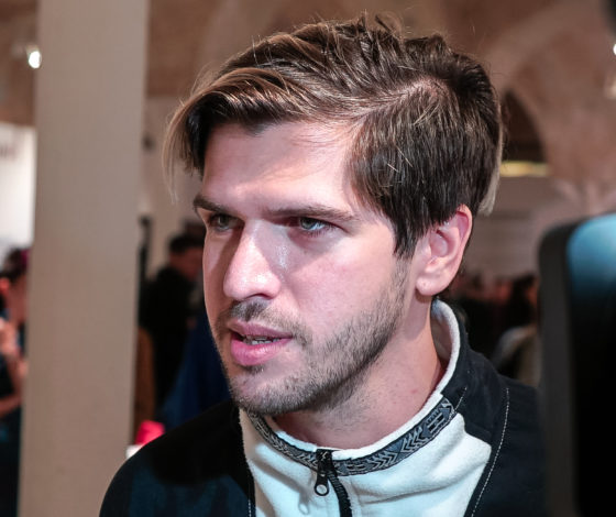 Блогеры открыли свою выставку: ковер Макса +100500, балалайка Стаса Давыдова и шапка Фараона