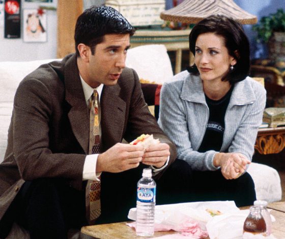 К 25-летию «Друзей»: очень крутые пасхалки от Google и самые популярные моменты сериала по версии «Яндекса»