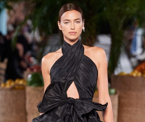 Ирина Шейк в роскошном платье закрывает показ Oscar De La Renta