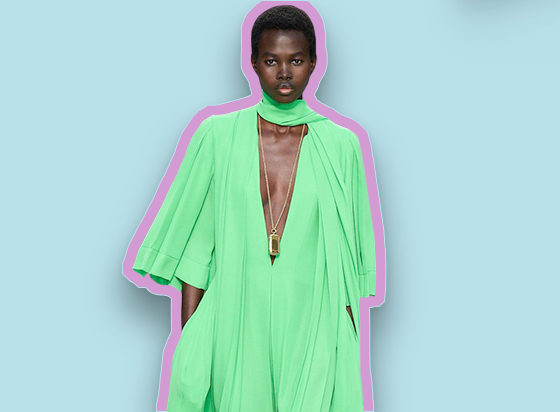 Невероятно красивые цвета на показе Victoria Beckham в Лондоне!