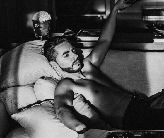 Прямо в день рождения: Тимуру Родригезу исполняется 40 лет! Очень горячая съемка и смешное интервью